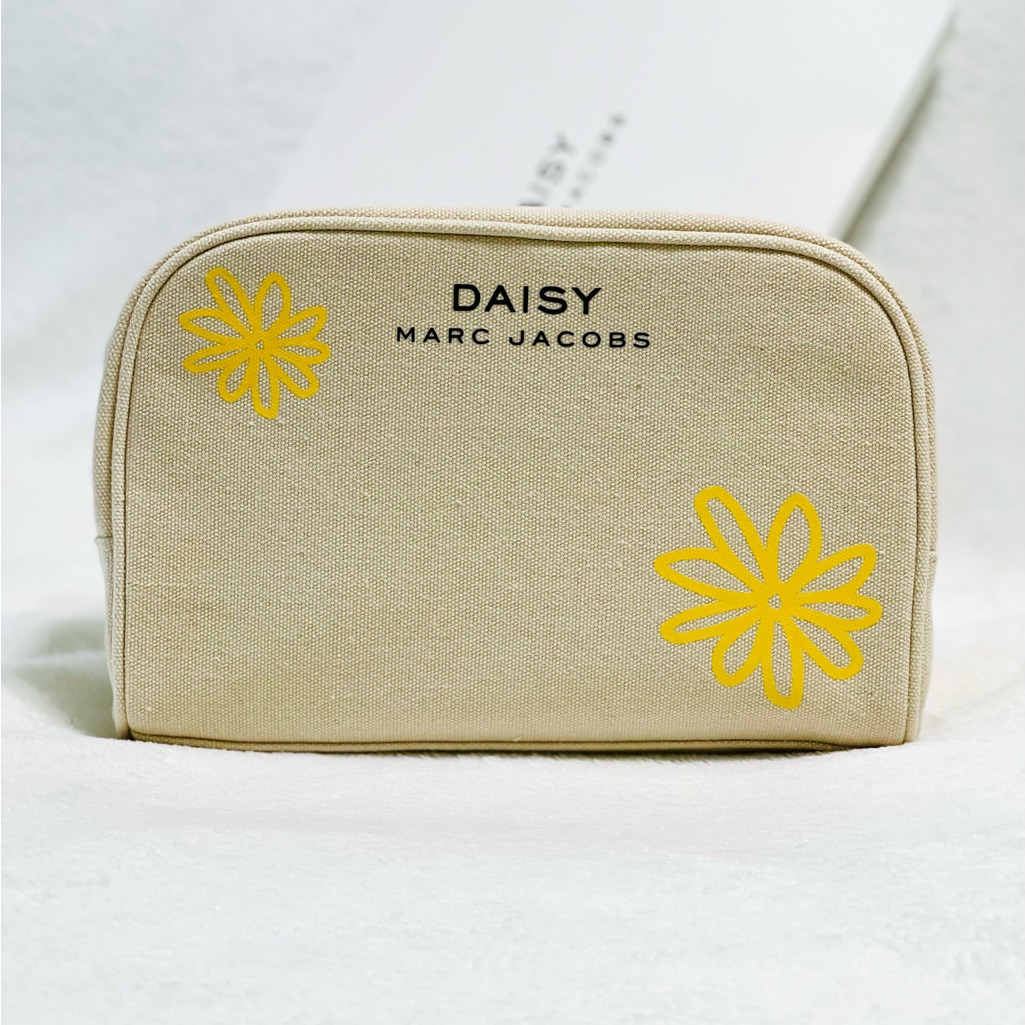 Marc Jacobs Daisy Cosmetic Bag  Pouch